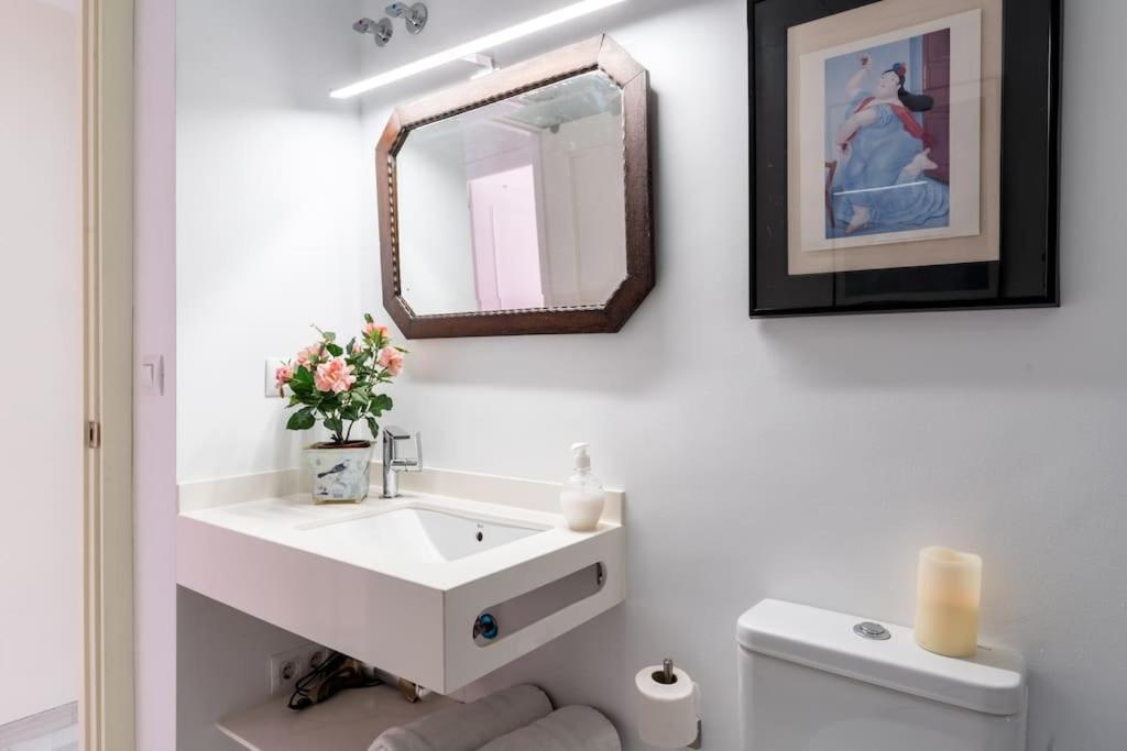 Apartamentos Rg, San Vicente 22 Sevilla Eksteriør billede