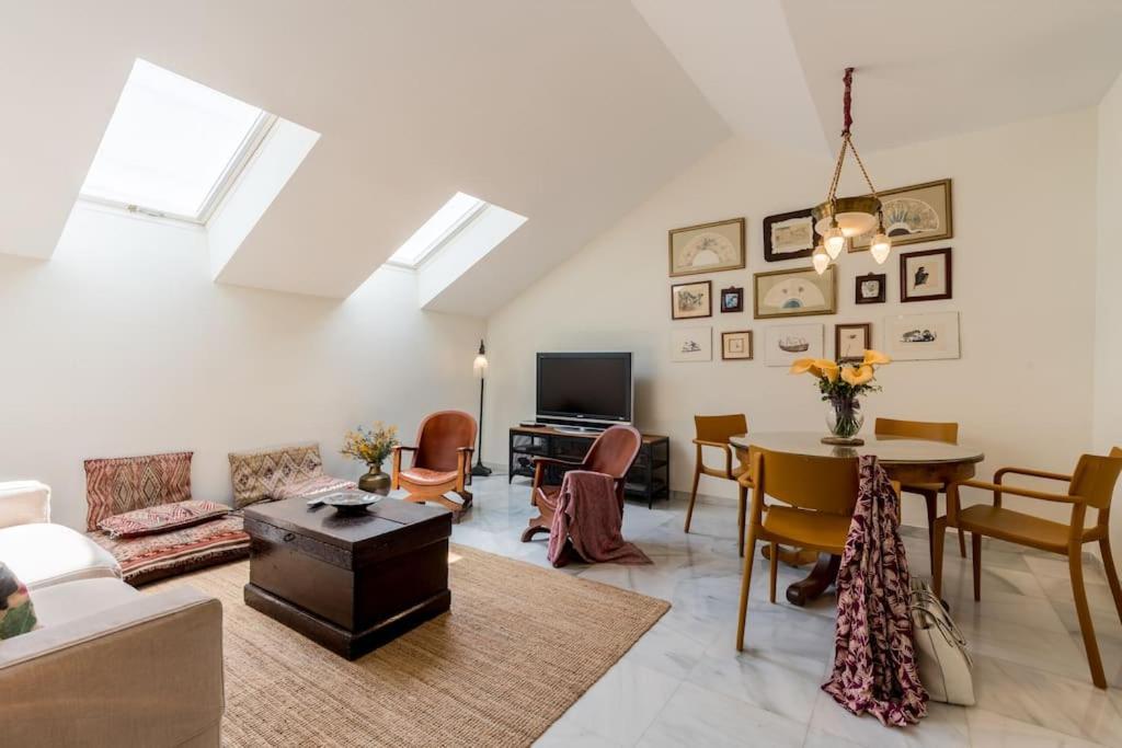 Apartamentos Rg, San Vicente 22 Sevilla Eksteriør billede