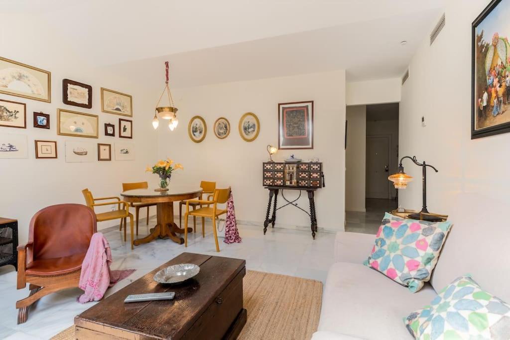 Apartamentos Rg, San Vicente 22 Sevilla Eksteriør billede
